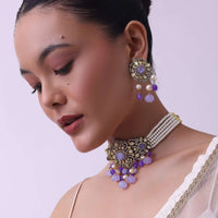 Two Tone Finish Kundan Choker Set In Mix Metal