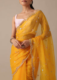 Yellow Embellished Organza Saree With Unstitched Blouse Piece