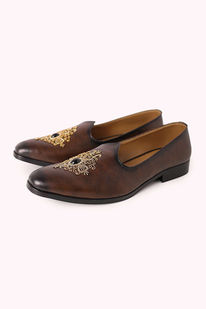 Brown Embroidered Juttis