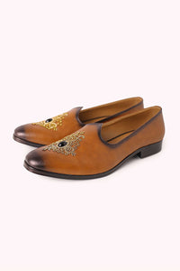 Brown Shaded Juttis with Stone Work