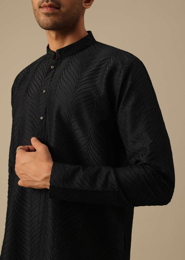 Black Aari Embroidered Kurta Set In Dupion Silk