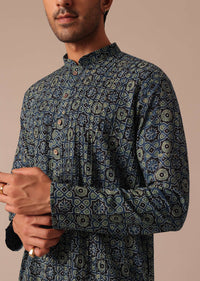 Blue Denim Printed Kurta Set With Pintuck Pattern