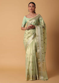 Green Kora Silk Saree With Thread Embroidered Motifs And Unstitched Blouse Piece