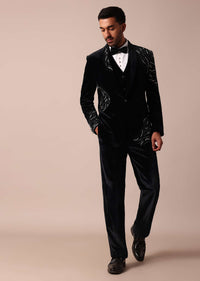 Luxe Black Tuxedo For Men