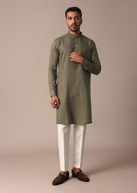 Green Linen Kurta With Intricate Yoke Work