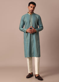 Green Kurta Set With Resham Thread Work