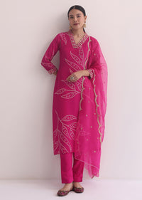 Pink Printed Kurti Pant Set With Zari Work