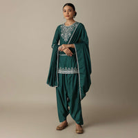 Stunning Emerald Green Silk Embroidery Kurta Set