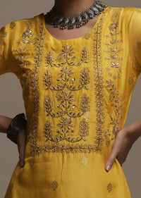 Daffodil Yellow Straight Cut Kurti With Brocade Woven Floral Buttis And Gotta Patti Embroidered Yoke Design Online - Kalki Fashion