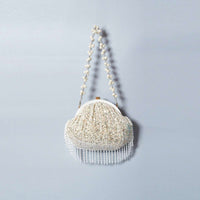 White Clutch In Sequins Fabric With Cut Dana Fringes On The Edges By Solasta