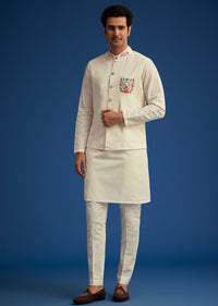 White Cotton Kurta Set With Embroidered Pocket And Collar