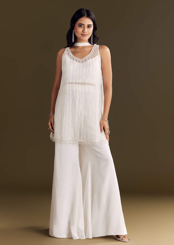 White Crepe Kurta Set With Net Choker Style Dupatta