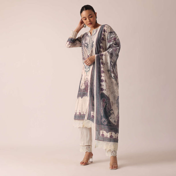 White Embroidered Kurta Set In Chiffon