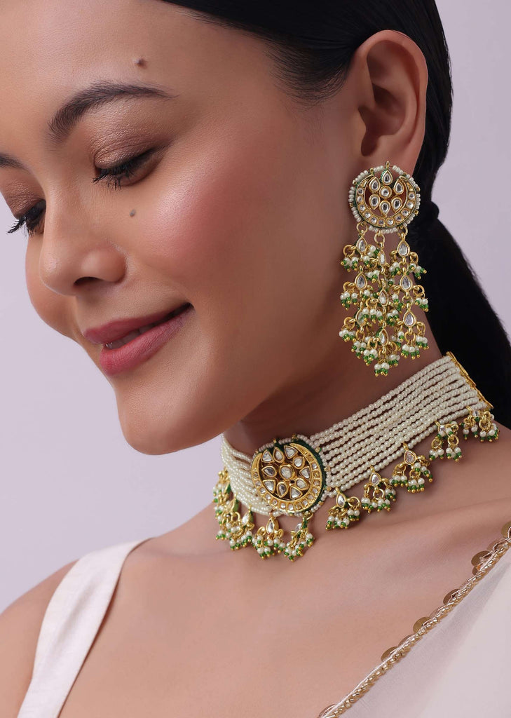 White Kundan Choker Set With Pearls And Drops