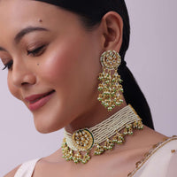 White Kundan Choker Set With Pearls And Drops