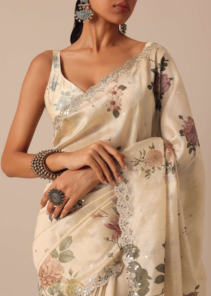White Tussar Saree With Scallop Border And Unstitched Blouse Piece