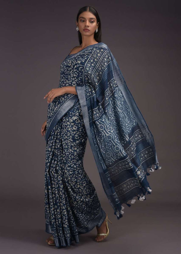 Yale Blue Saree In Linen With Batik Printed Floral Jaal And Zari Weaved Border Online - Kalki Fashion