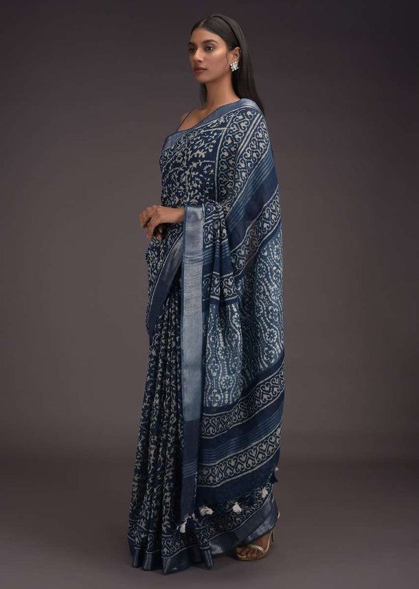 Yale Blue Saree In Linen With Batik Printed Floral Jaal And Zari Weaved Border Online - Kalki Fashion