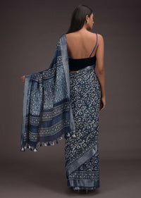 Yale Blue Saree In Linen With Batik Printed Floral Jaal And Zari Weaved Border Online - Kalki Fashion