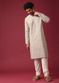 Green Kurta Set In Silk with Floral Embroidery