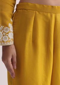 Yellow Organza Resham Threadwork Embroiderd Kurti Pant Set