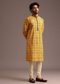 Yellow Pashmina Print Kurta And Pyjama