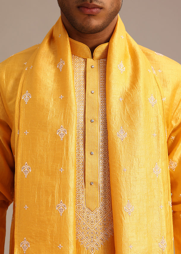 Yellow Raw Silk Threadwork Kurta Set With Dupatta